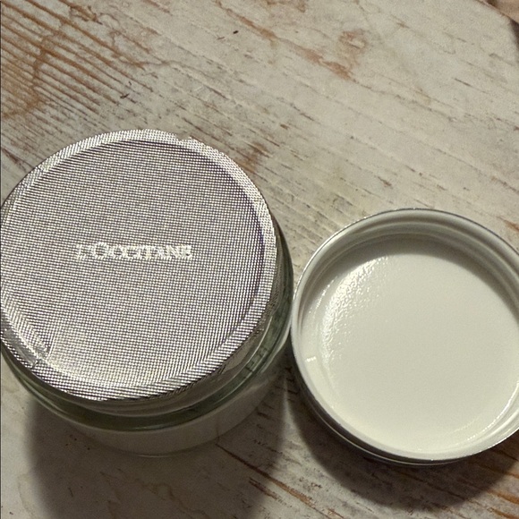 L'OCCITANE Light Comforting Cream - Silver and White 50 ML-1.7 FL. OZ BNNU - Picture 2 of 3